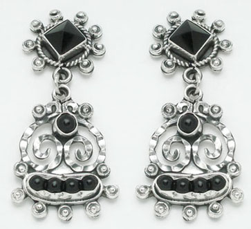 Baroque earrings with stone