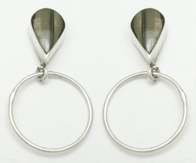Earrings drop in shell with circle