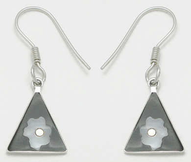 Earrings triangle resin with flower