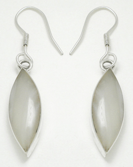 Earrings long oval with stone