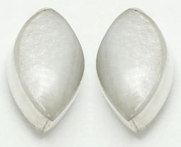Earrings drop of white resin packet of 5