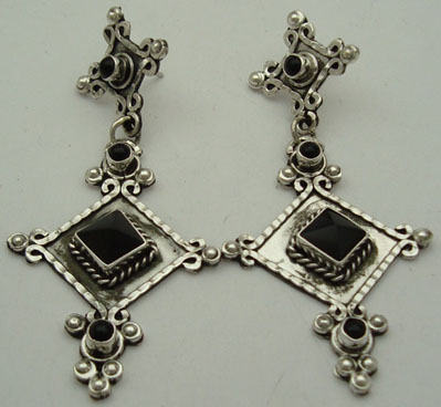 Earrings double rhomb with stones black onyx