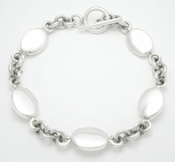 Bracelet flat oval with circle small