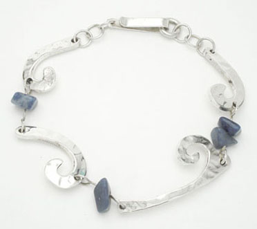 Bracelet curl hammered with stone sodalite