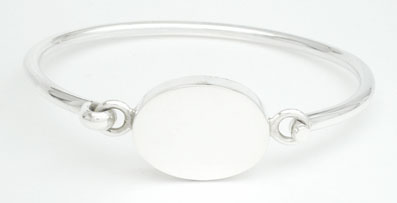 Bracelet thin  tube and smooth oval