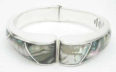Bracelet with rectangles of shell
