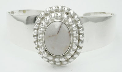 Bracelet ovalphere do with stone malachite