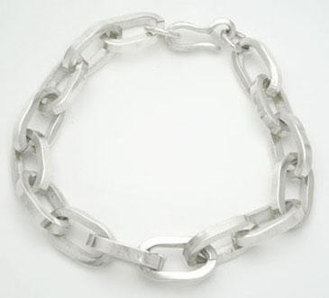 Bracelete with oval links of square  tube