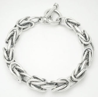 Bracelet of braided rings
