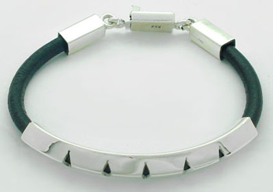 Bracelet of  tube squared in five rhombs