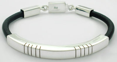 Bracelet squared in streaks and leather
