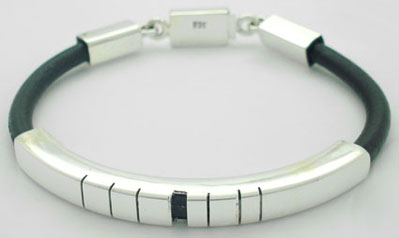 Bracelet  tube squared in square to the center