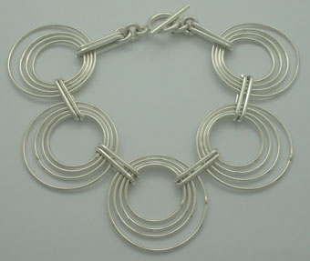 Bracelet of 5 hoops in diminished style