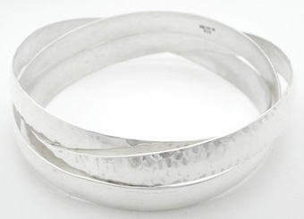 Bracelet of 3 smooth and hammered hoops