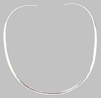 Smooth flat thin oval Neckless