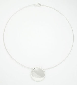 Round Neckless with circle pendant