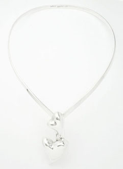 Oval Neckless with 2 hearts