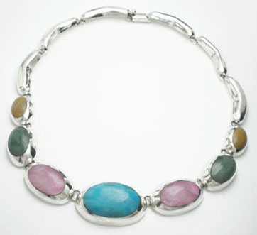 Multicolored stones ovals necklace in decrease