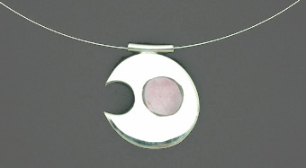 Neckless with round earring with pink enamel