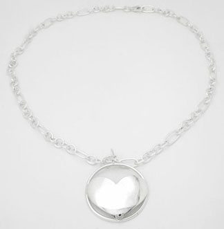 Necklace circle with smooth chain heart