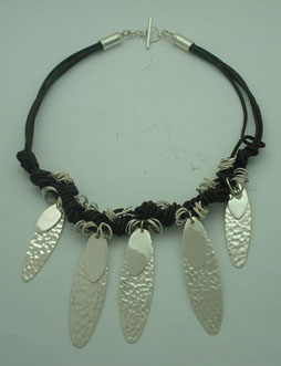 Leather necklace brown with smooth and hammered leafs