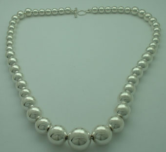 Ball necklace of 58 cm diminished style