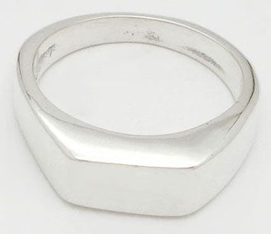 Ring with smooth rectangle
