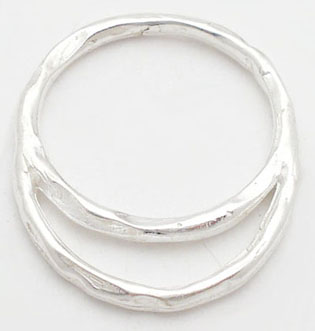 Hoop ring with or to hammered