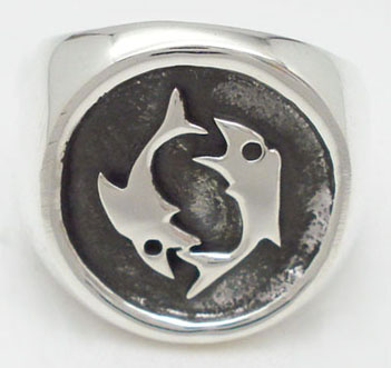 Ring of Pisces in circle oxidized