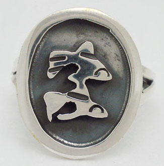 Ring of Pisces in oval oxidized with smooth frame
