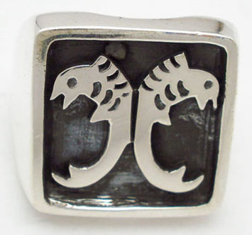 Ring of Pisces in square oxidized
