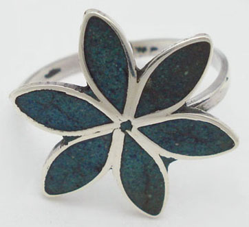 Ring of flower of blue resin