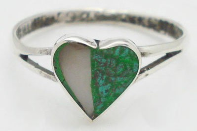 Heart ring with combined stone and resin