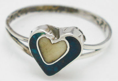 Heart ring with resin blue