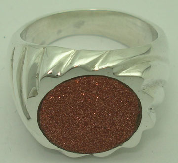 Circular ring for man with aventurine red