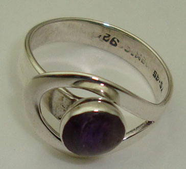 Drop ring with amethyst