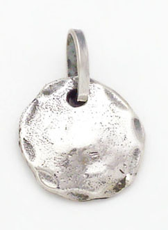 Dull round pendant with waves graved   small