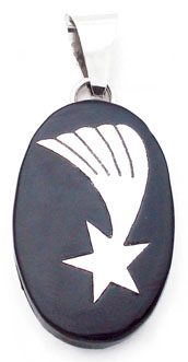 Pendant oval of black plastic with shooting star