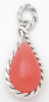 Pendant of drop of pink resin with torsal