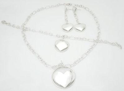 heart Set in Circle with chain