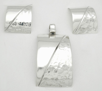 Set of smooth and hammered rectangle earrings and earring