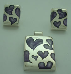 Set rectangle with Hearts  of pearly purple resin