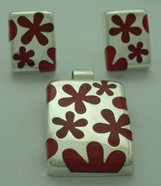 Set rectangle with flowers of red resin