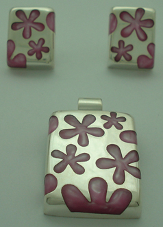 Set rectangle with flowers of pearly pink resin