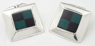 Cufflinks of embedded square of different stones