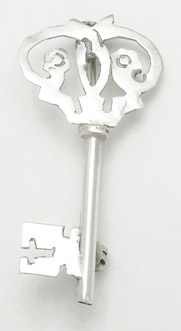 Brooch key of crown
