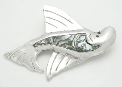 Brooch fish with 2 fins