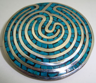 Brooch circle labyrinth turquoise