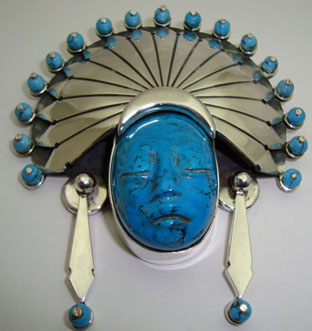 Brooch face resplendence of turquoise